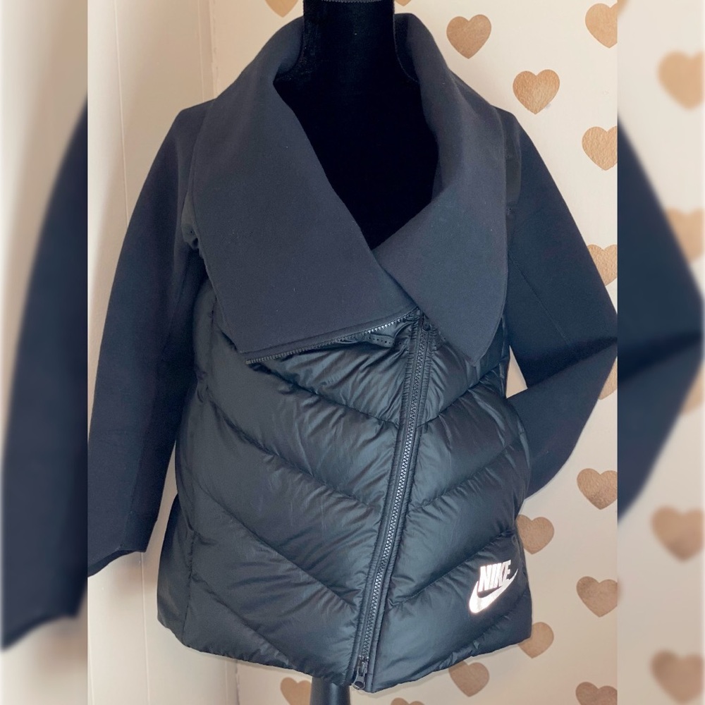 Girls Nike Tech 800 Aeroloft Jacket. Cowl Neck.